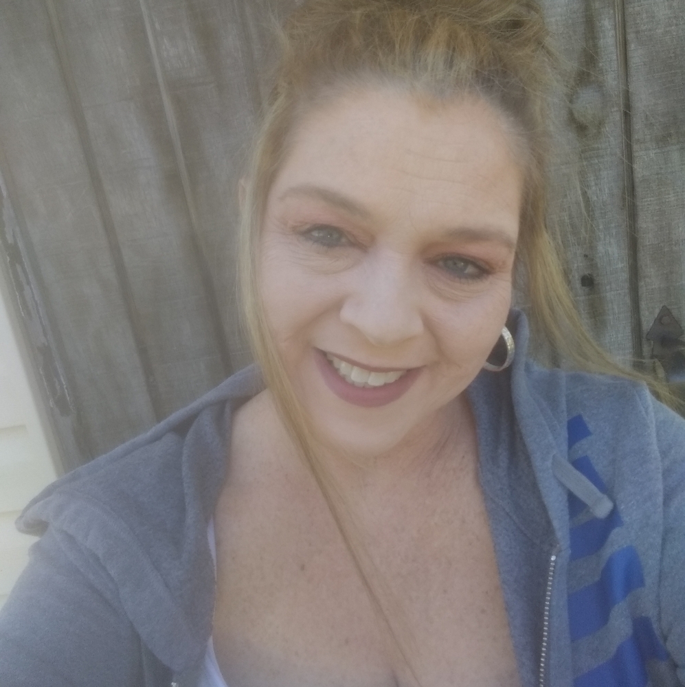 Meet your Posher, Alicia
